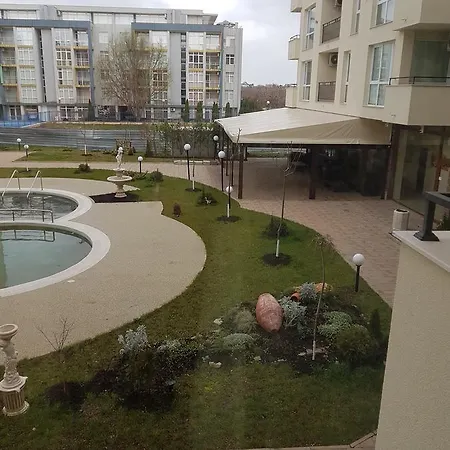 Apartament Orange Flower